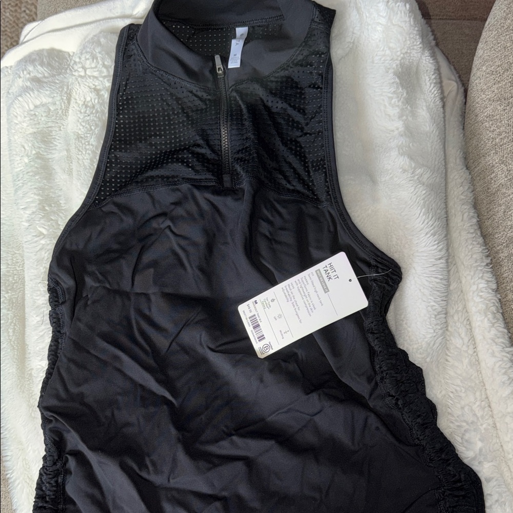 Athleta Black Perforated Zip-Up Top
HIIT IT TANK- knockout tank